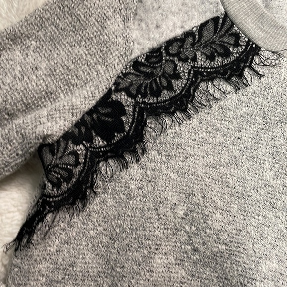 Ethereal Lace Detail‎ Sweater - Picture 2 of 4